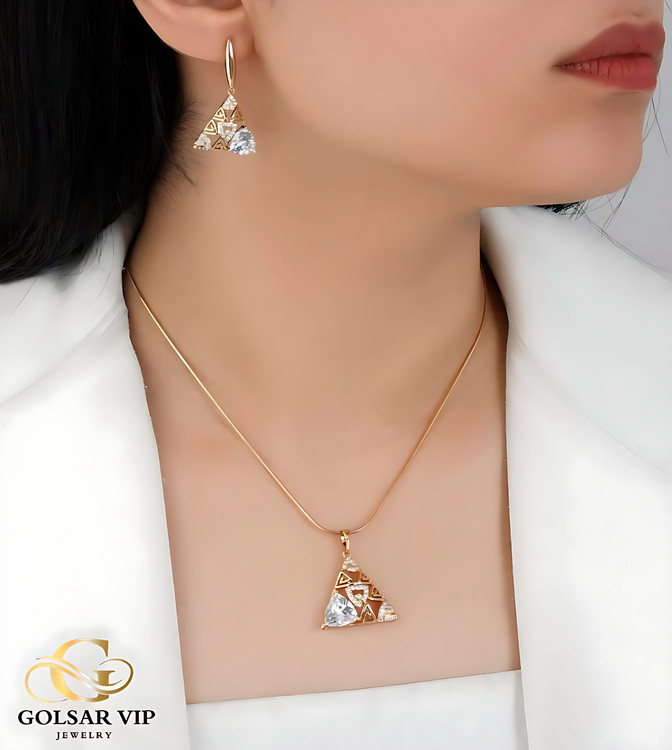 نیمست مثلثی رنگ ثابت و ضد حساسیت آلیاژ استیل با آبکاری طلا کیفیت عالی