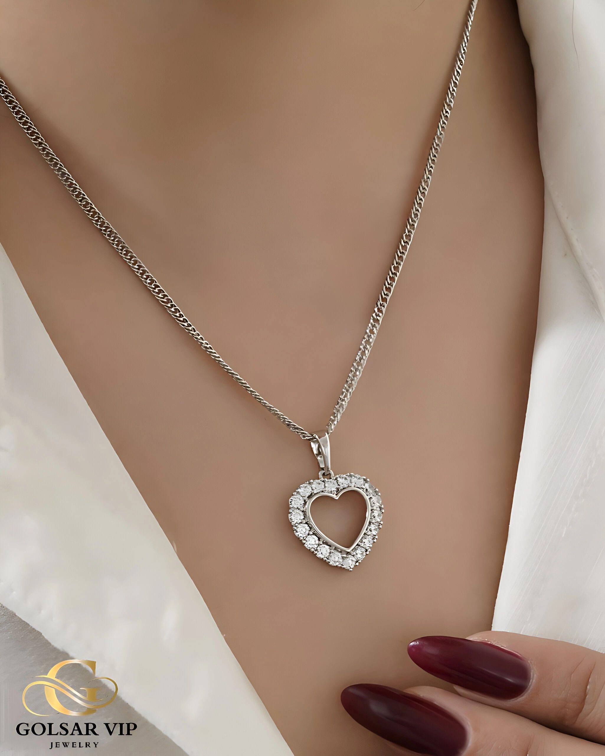 آویز نقره‌ای طرح قلب دور نگینی ژوپینگ‌ | XUPING