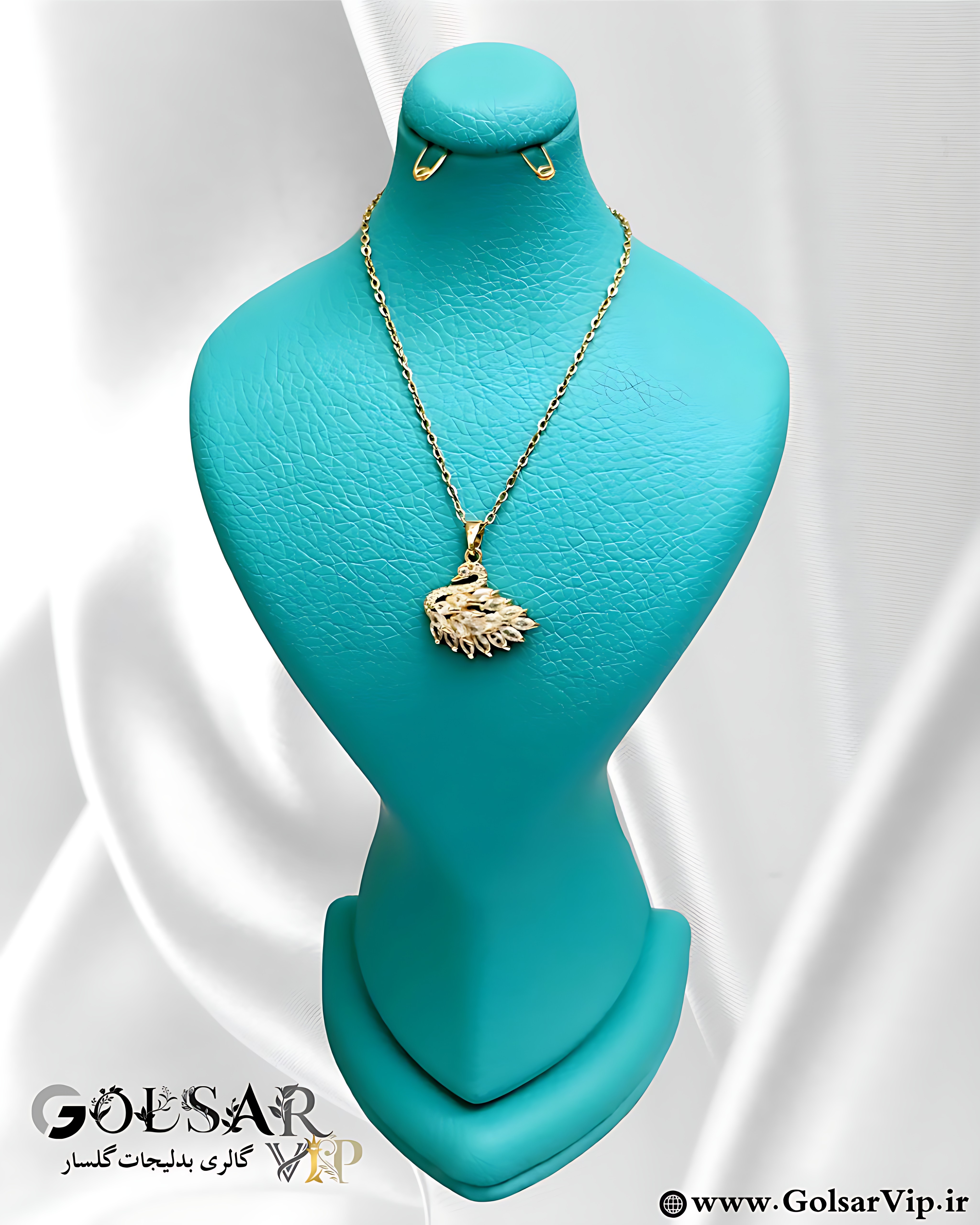 گردنبند طلاووس رنگ ثابت و ضد حساسیت آلیاژ استیل با آبکاری طلا کیفیت بالا