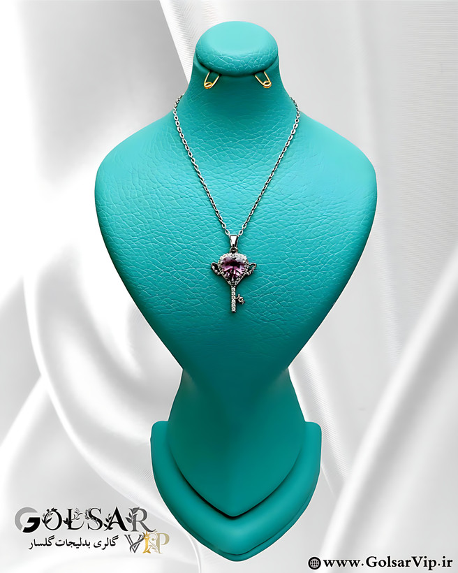 گردنبند کلید جادویی نگین بنفش رنگ ثابت و ضد حساسیت آلیاژ استیل کیفیت بالا