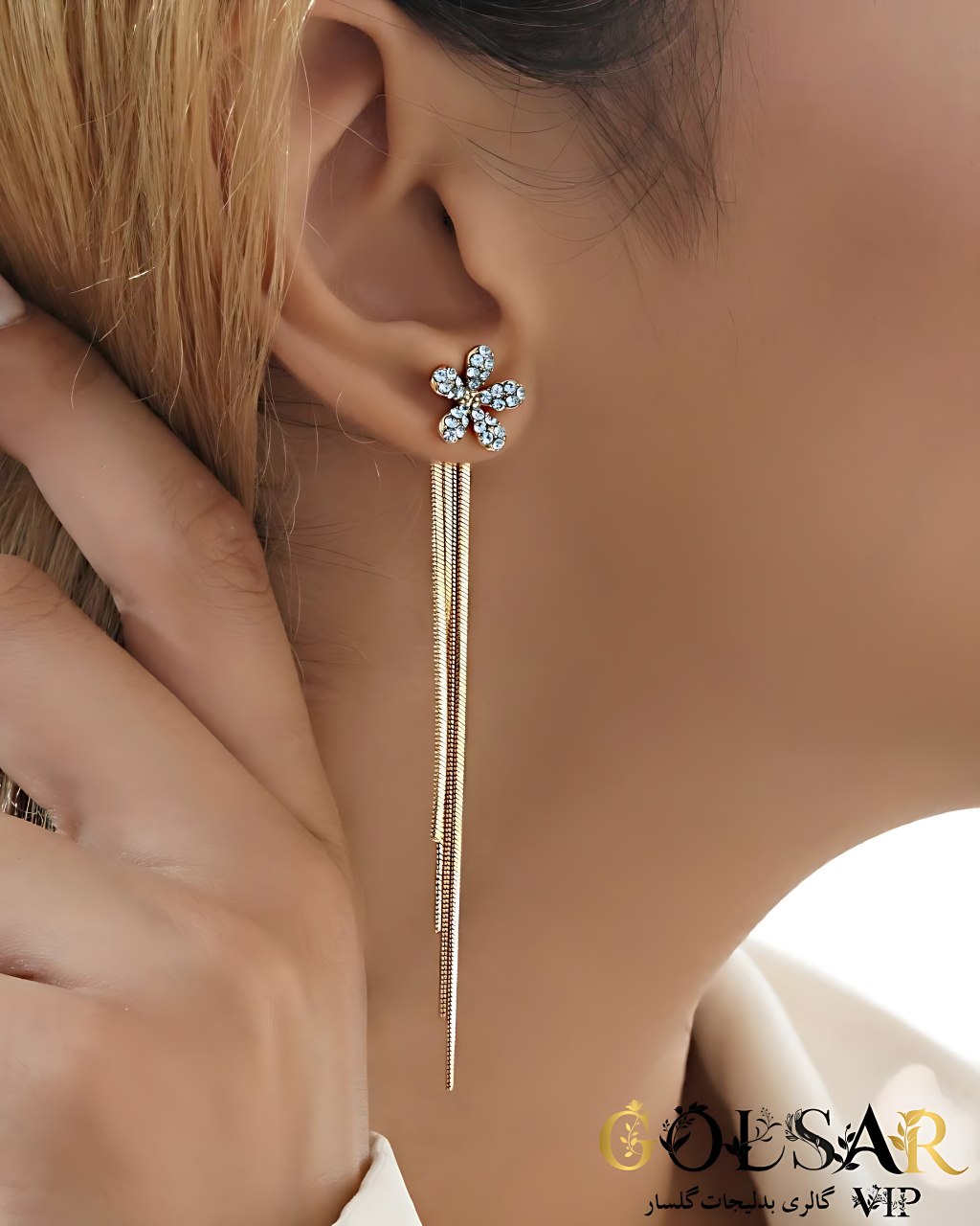 گوشواره گل نگین آبی رنگ ثابت و ضد حساسیت آلیاژ استیل با آبکاری طلا کیفیت بالا