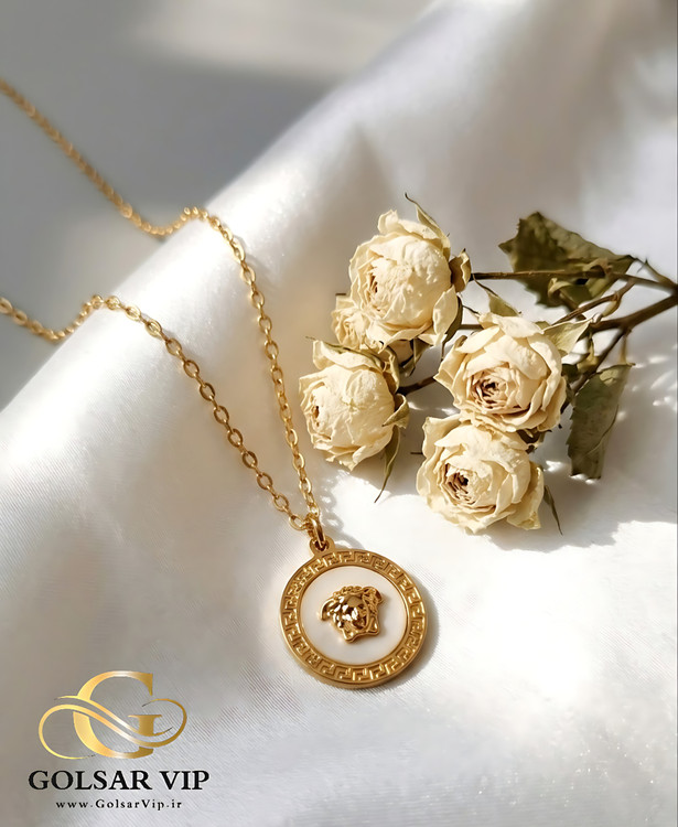 گردنبند ورساچ رنگ ثابت و ضد حساسیت آلیاژ استیل با آبکاری طلا کیفیت عالی