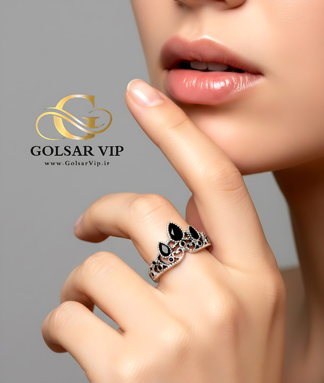 انگشتر تاج ملکه نگین مشکی رنگ ثابت و ضد حساسیت آلیاژ استیل کیفیت بالا